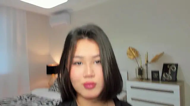 Snapshot of Brunette_Charm chatting on 18, 1, 2026 Brunette Charm online show from 18, 1, 2026