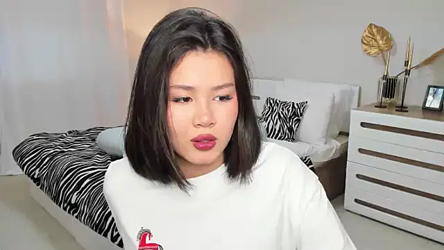 Snapshot of Brunette_Charm chatting on 19, 2, 2026 Brunette Charm online show from 19, 2, 2026