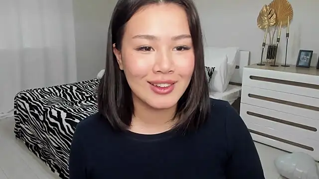 Snapshot of Brunette_Charm chatting on 18, 3, 2026 Brunette Charm online show from 18, 3, 2026