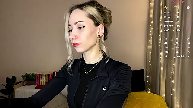 Snapshot of sun_under_skyy chatting on 17, 3, 2026 sun under skyy online show from 17, 3, 2026