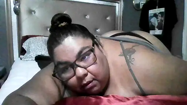 Sexybbwqueen online show from 2, 7, 2026