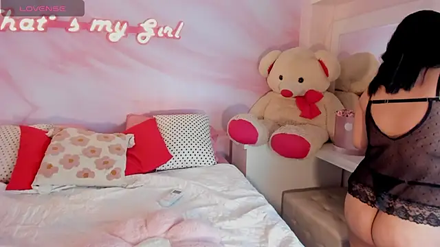 Snapshot of EVANGELIINE_21 chatting on 5, 2, 2026 EVANGELIINE 21 online show from 5, 2, 2026