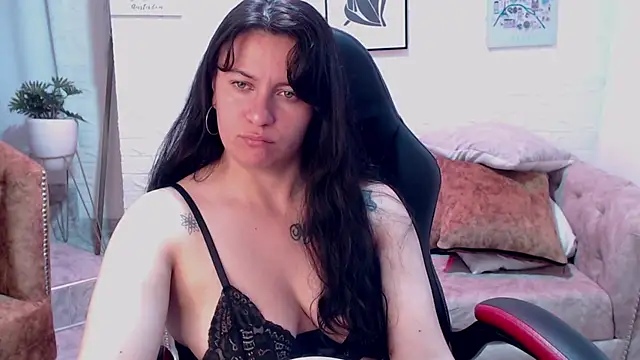 Snapshot of amanda_rousee chatting on 2, 3, 2026 amanda rousee online show from 2, 3, 2026