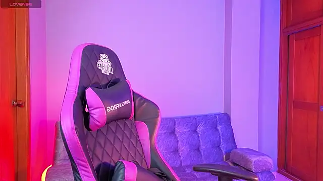 Snapshot of melanimorgan1 chatting on 17, 2, 2026 melanimorgan1 online show from 17, 2, 2026