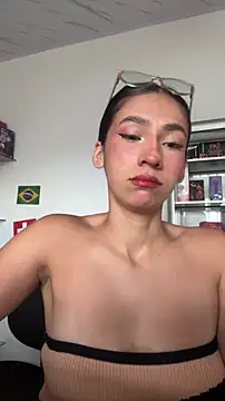 lunaluxury22 online show from 25, 6, 2026