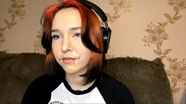 Snapshot of EmilyVeiro chatting on 6, 2, 2026 EmilyVeiro online show from 6, 2, 2026