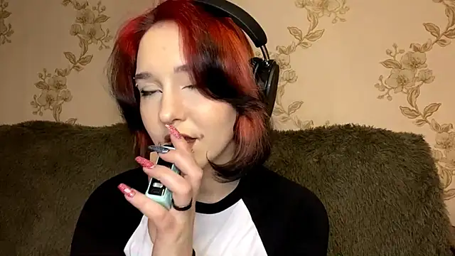 Snapshot of EmilyVeiro chatting on 12, 2, 2026 EmilyVeiro online show from 12, 2, 2026