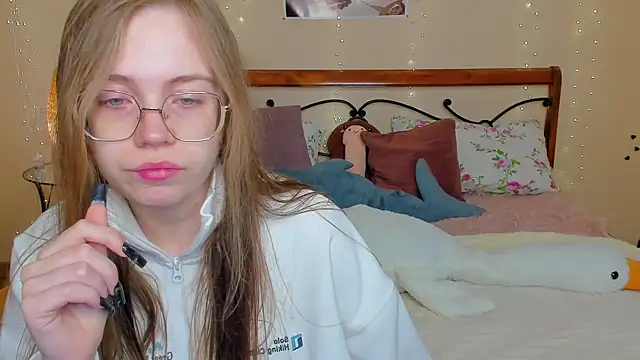 Snapshot of miya_soft chatting on 29, 5, 2026 miya soft online show from 29, 5, 2026