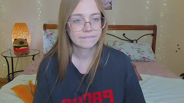 Snapshot of miya_soft chatting on 11, 6, 2026 miya soft online show from 11, 6, 2026