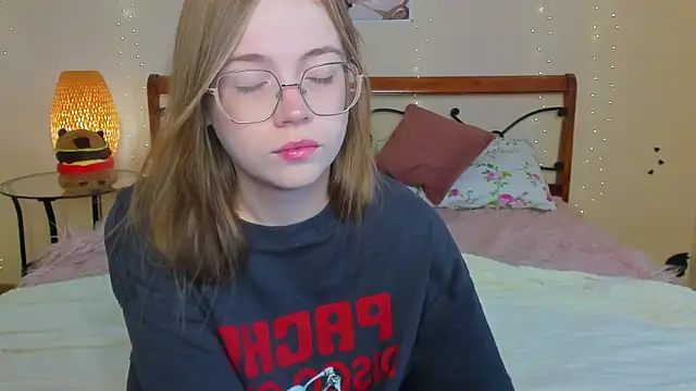 Snapshot of miya_soft chatting on 2, 7, 2026 miya soft online show from 2, 7, 2026