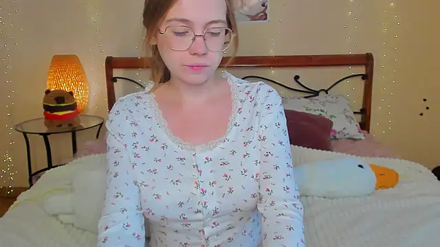 Snapshot of miya_soft chatting on 3, 7, 2026 miya soft online show from 3, 7, 2026