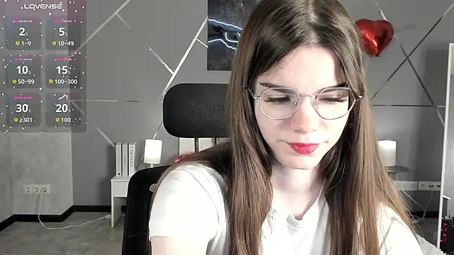 miss  evelyne online show from 22, 3, 2026