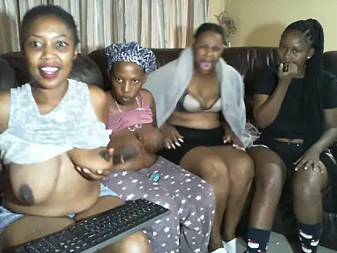 Caramel-goddess18 online show from 6, 3, 2026