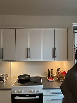 SilkyMira online show from 5, 2, 2026