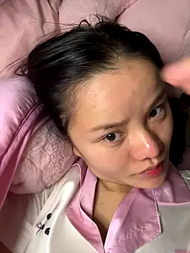 leo-kitty online show from 17, 12, 2025