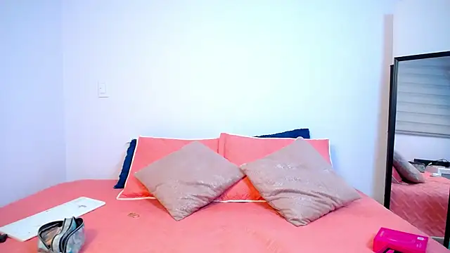 Parislennon online show from 17, 1, 2026