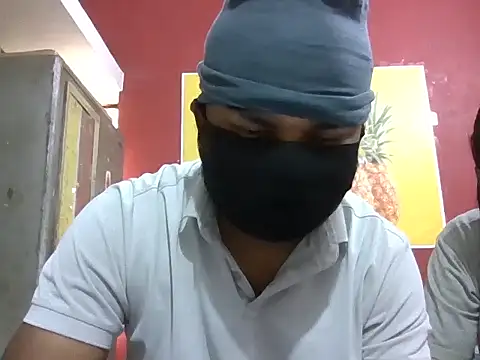 Snapshot of Lovelycouple25 chatting on 6, 2, 2026 Lovelycouple25 online show from 6, 2, 2026