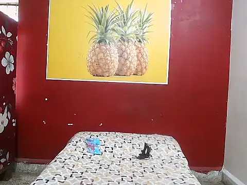 Snapshot of Lovelycouple25 chatting on 22, 3, 2026 Lovelycouple25 online show from 22, 3, 2026