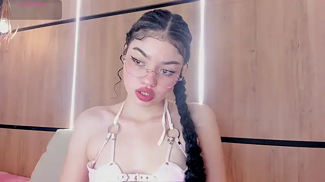 chloe cortez online show from 15, 7, 2026
