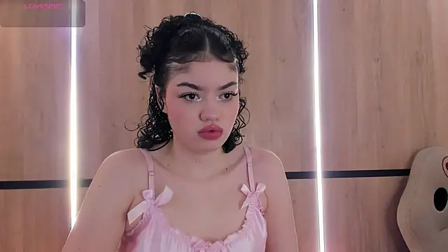 chloe cortez online show from 30, 7, 2026