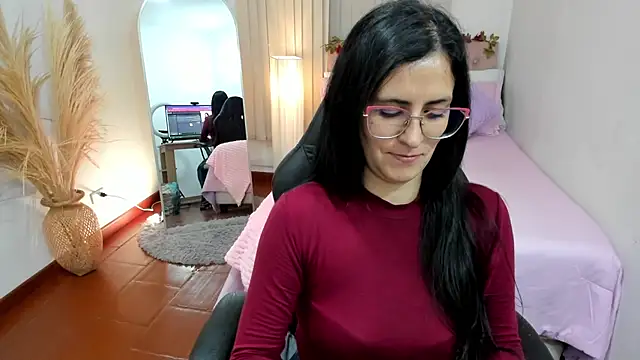 Snapshot of Isa_Emm chatting on 7, 1, 2026 Isa Emm online show from 7, 1, 2026