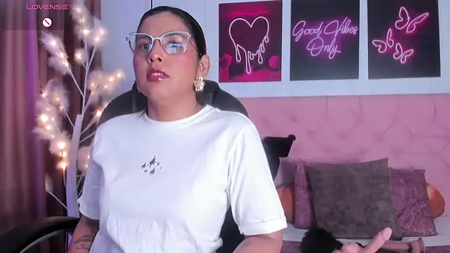 scarletbaker   online show from 24, 2, 2026