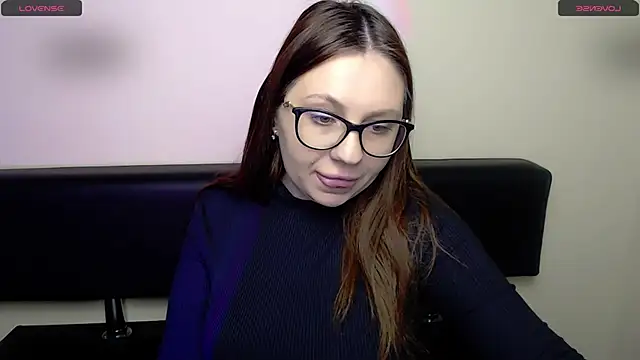 Snapshot of LiliaErmi chatting on 5, 3, 2026 LiliaErmi online show from 5, 3, 2026