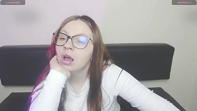 Snapshot of LiliaErmi chatting on 10, 3, 2026 LiliaErmi online show from 10, 3, 2026