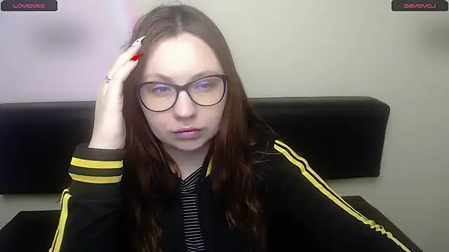 Snapshot of LiliaErmi chatting on 14, 3, 2026 LiliaErmi online show from 14, 3, 2026