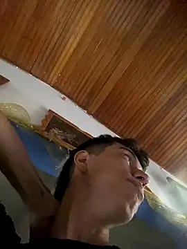 Snapshot of Juan_Gomezz26 chatting on 5, 1, 2026 Juan Gomezz26 online show from 5, 1, 2026