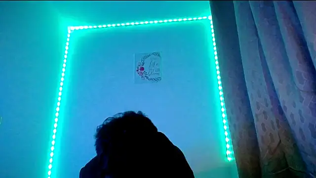 Snapshot of black_men9 chatting on 18, 12, 2025 black men9 online show from 18, 12, 2025