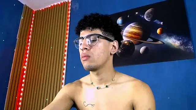 Snapshot of black_men9 chatting on 10, 2, 2026 black men9 online show from 10, 2, 2026