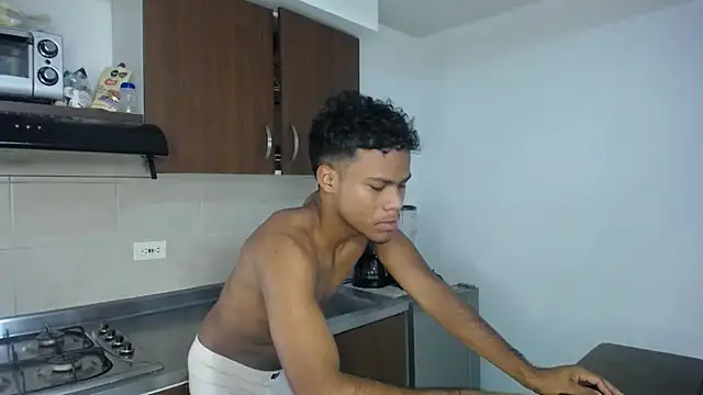 Snapshot of black_men9 chatting on 21, 3, 2026 black men9 online show from 21, 3, 2026