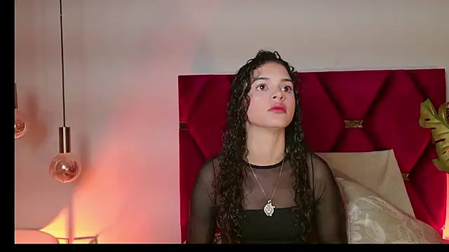 PaulinaSaint online show from 7, 3, 2026