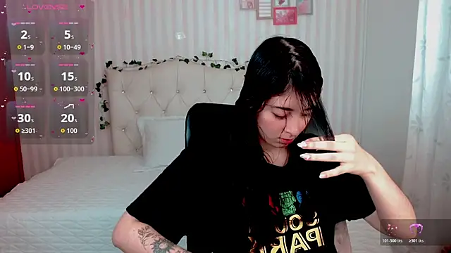 Snapshot of emmalove_doll chatting on 19, 3, 2026 emmalove doll online show from 19, 3, 2026