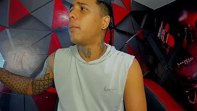 Snapshot of Hot_Boys_69 chatting on 3, 2, 2026 Hot Boys 69 online show from 3, 2, 2026