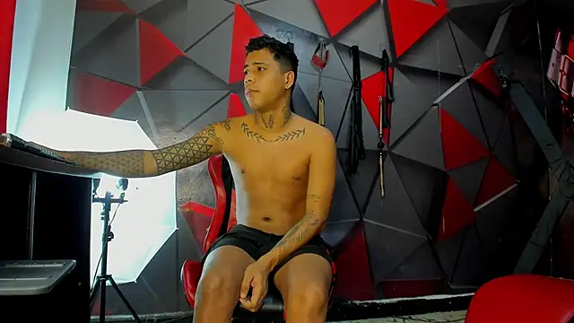 Snapshot of Hot_Boys_69 chatting on 4, 2, 2026 Hot Boys 69 online show from 4, 2, 2026