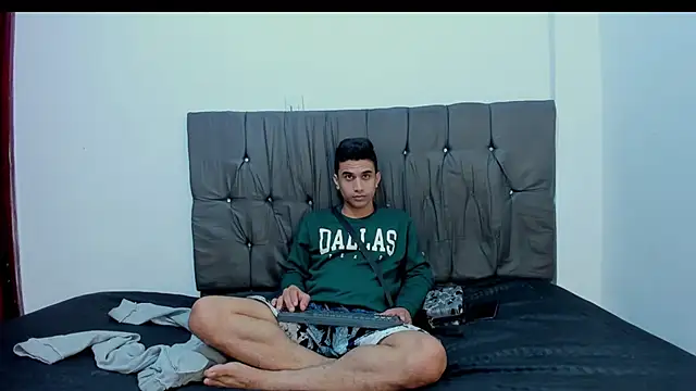 Snapshot of Hot_Boys_69 chatting on 12, 3, 2026 Hot Boys 69 online show from 12, 3, 2026