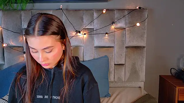 Miia Anderson online show from 28, 2, 2026