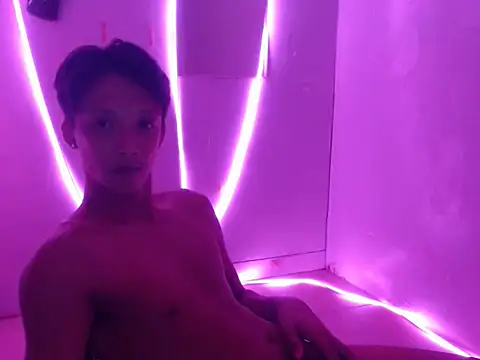 Massive hunk online show from 13, 3, 2026