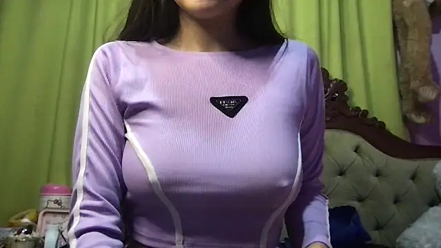 Snapshot of miia_rose_ chatting on 8, 3, 2026 miia rose online show from 8, 3, 2026