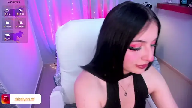 Missslynnn online show from 6, 1, 2026