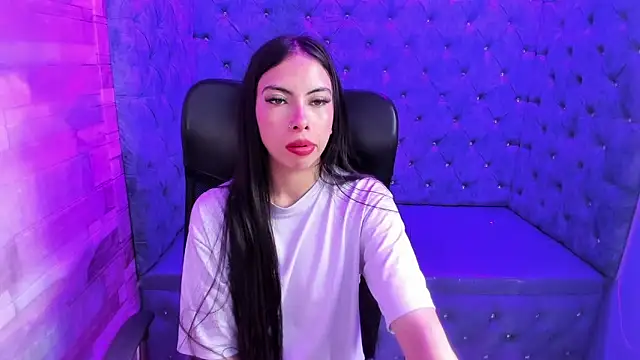 Snapshot of Alana_Hotterr chatting on 18, 2, 2026 Alana Hotterr online show from 18, 2, 2026