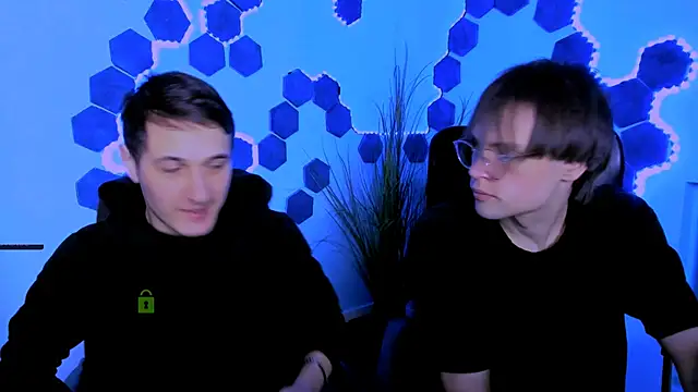 Snapshot of beauty_liam chatting on 11, 2, 2026 beauty liam online show from 11, 2, 2026