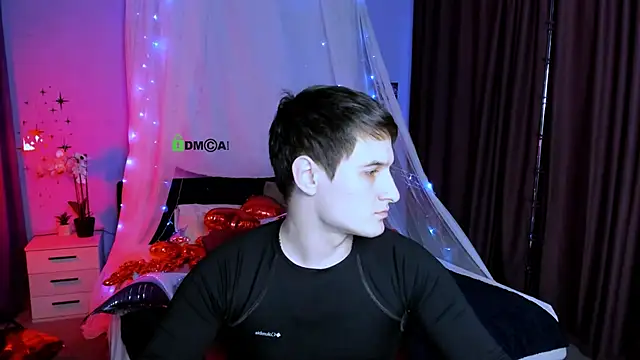 Snapshot of beauty_liam chatting on 15, 2, 2026 beauty liam online show from 15, 2, 2026