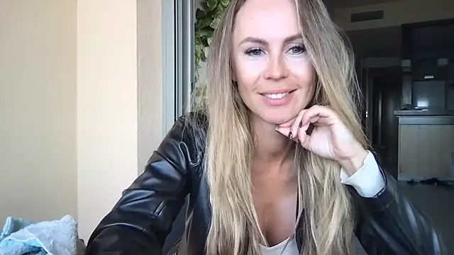 Snapshot of LeMilf chatting on 22, 4, 2026 LeMilf online show from 22, 4, 2026