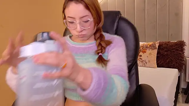 Snapshot of danielamilles chatting on 10, 1, 2026 danielamilles online show from 10, 1, 2026