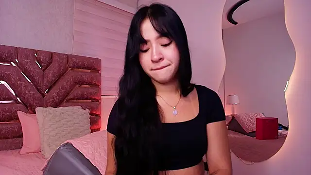Snapshot of sofia_go_ chatting on 4, 8, 2026 sofia go online show from 4, 8, 2026