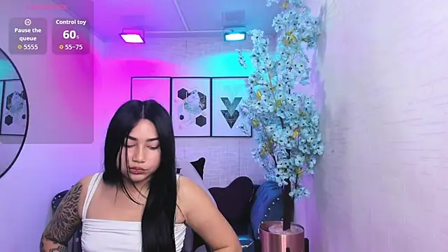 Snapshot of Carolina_cherry chatting on 14, 5, 2026 Carolina cherry online show from 14, 5, 2026