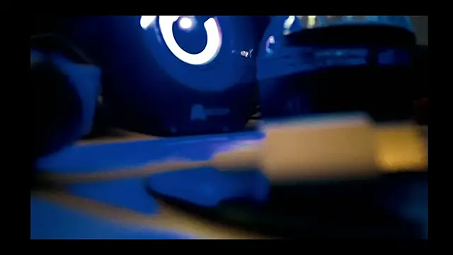 vickvalencia2 online show from 6, 5, 2026
